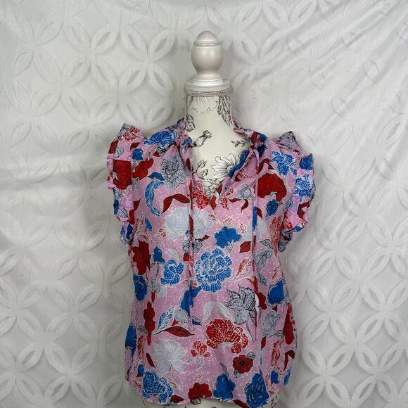 B Dakota by Steve Madden
Flutter Away Top Size L NWT - Picture 12 of 14